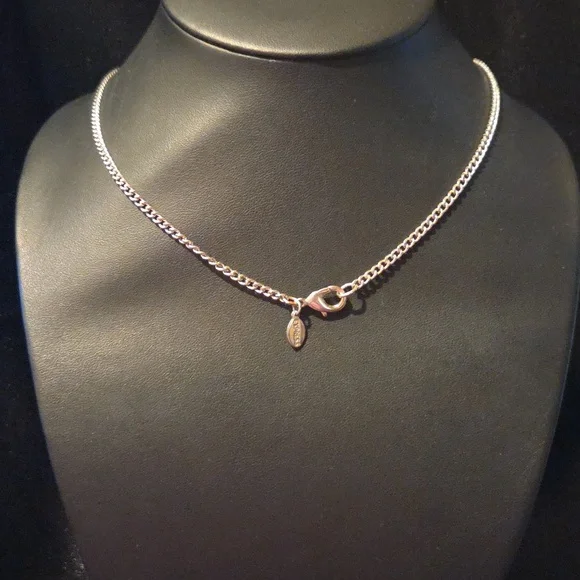 Express Geometric Circles Long Statement Necklace - Picture 4 of 5